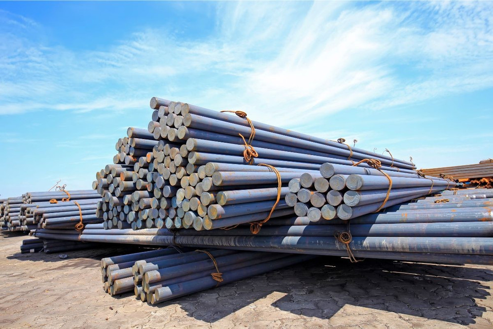 Ảnh minh họa: Leadrp.net. steel-vs-iron.jpg