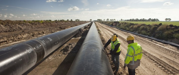 Sự gián đoạn nguồn cung LNG, nhu cầu mạnh mẽ từ châu Á và giá khí đốt biến động đã khiến việc bổ sung khí đốt vào kho chứa trở nên khó khăn và tốn kém bất thường trên khắp EU. Ảnh: Oilprice. 2026-05-24-ye09ljgwjb.jpg