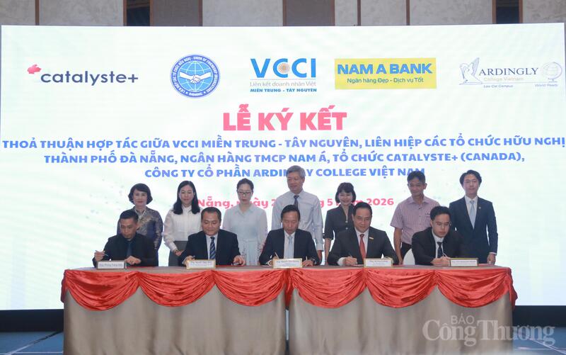 Ký kết hợp tác giữa VCCI miền Trung - Tây Nguyên, Liên hiệp các Tổ chức hữu nghị TP. Đà Nẵng, Ngân hàng Nam Á, Tổ chức Catalyste+ (Canada) và Trường Ardingly College Việt Nam