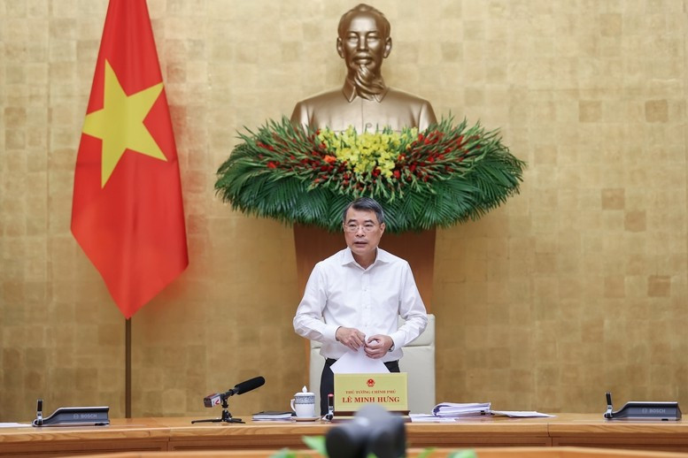 Thủ tướng yêu cầu trong tháng 6, Bộ Tài chính trình đề án phát triển thị trường chứng khoán, huy động các quỹ đầu tư - Ảnh: VGP