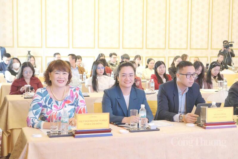 Đại diện các hiệp hội, doanh nghiệp tại hội thảo. Ảnh: Lê Sơn