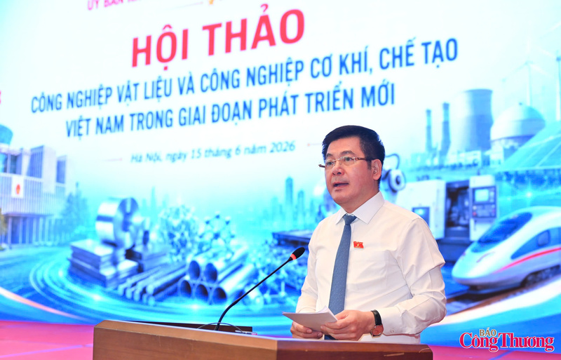 Phó Chủ tịch Quốc hội Nguyễn Hồng Diên phát biểu kết luận hội thảo.