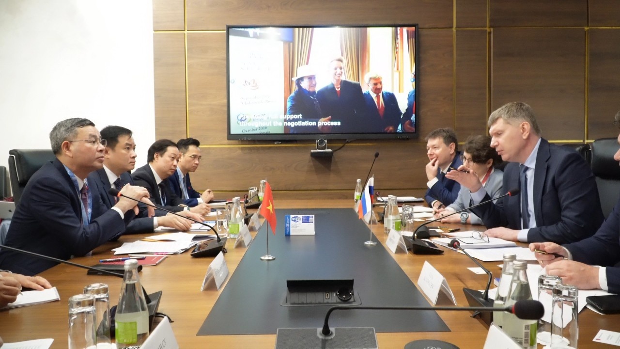 Hợp tác Việt - Nga trong lĩnh vực dầu khí và năng lượng tiếp đà phát triển Hợp tác Việt - Nga trong lĩnh vực dầu khí và năng lượng tiếp đà phát triển