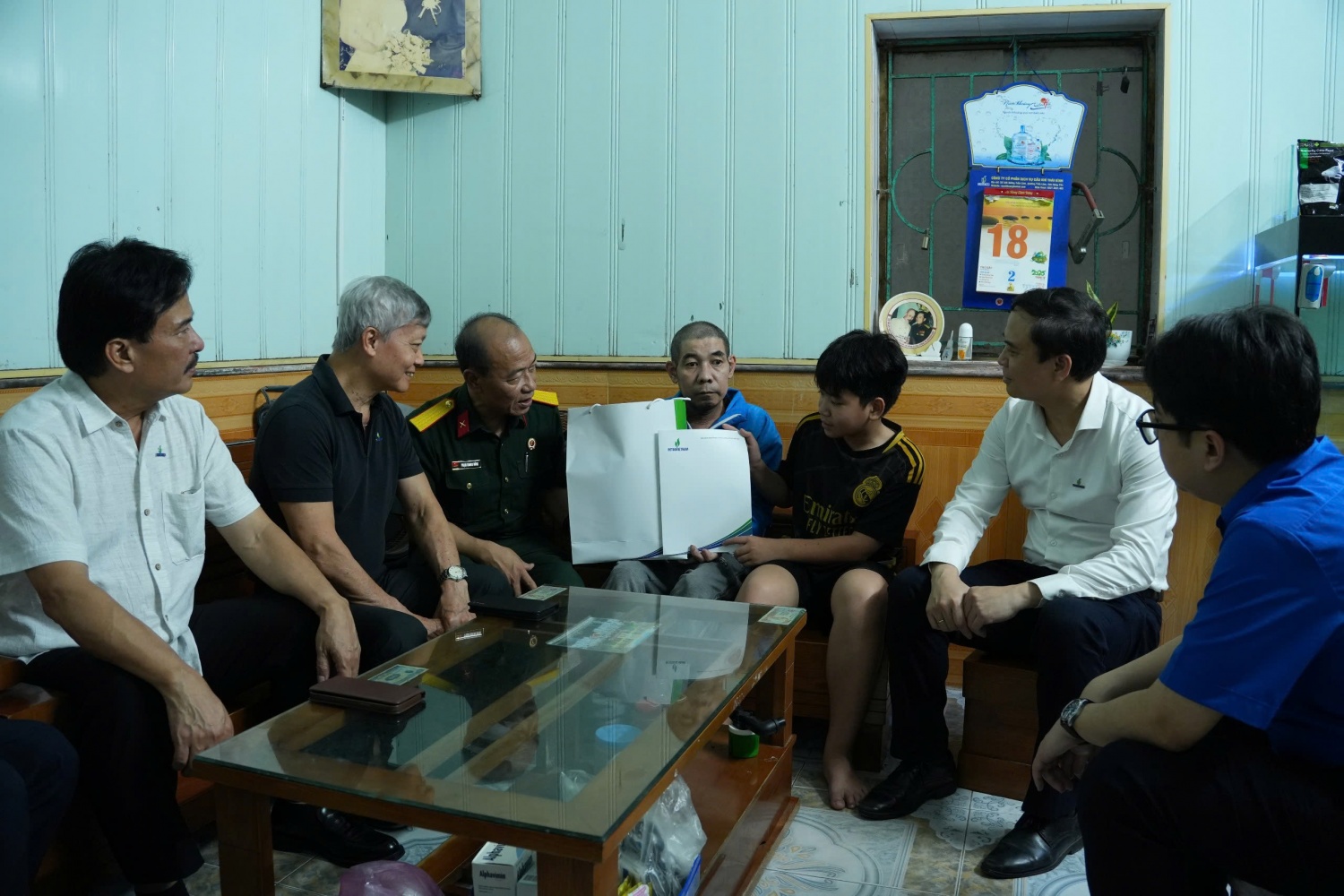 Tri ân quá khứ, tiếp lửa niềm tin