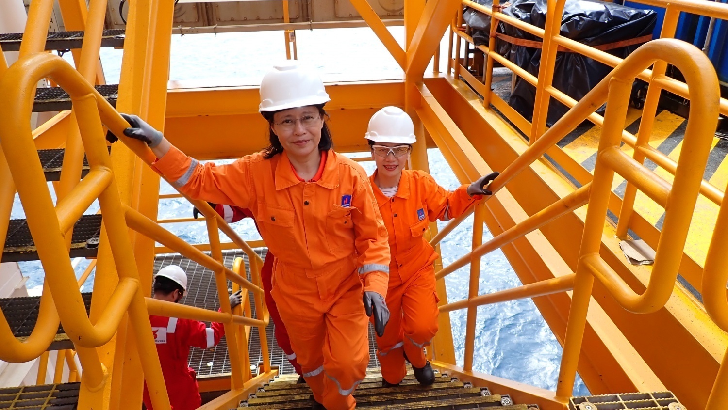 trong một chuyến thăm giàn CPP Sao Vàng. trong một chuyến thăm giàn CPP Sao Vàng.