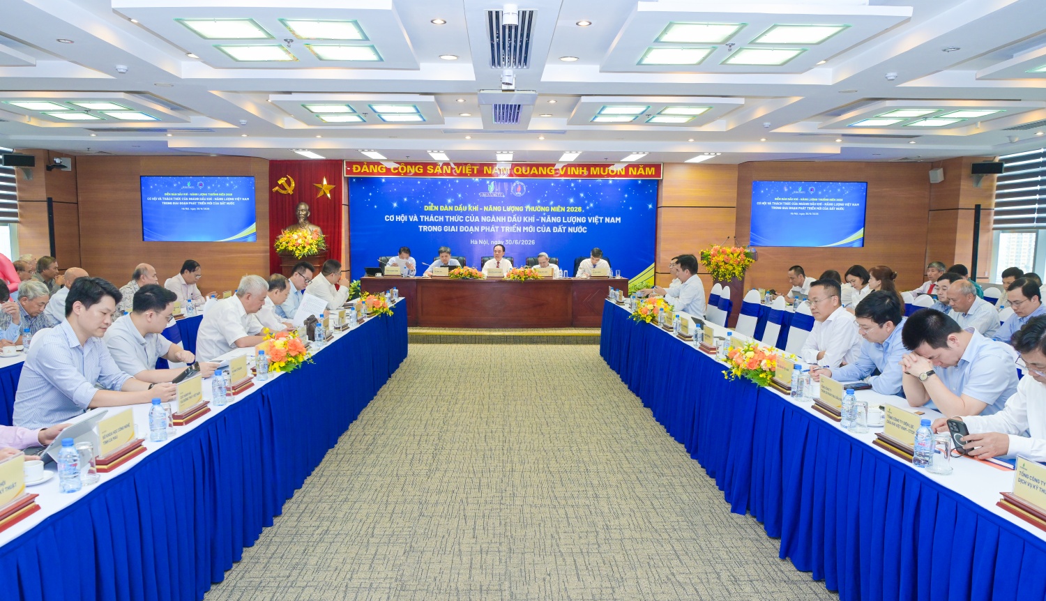 Diễn đàn Dầu khí - Năng lượng 2026: Định vị tầm vóc mới cho Petrovietnam Diễn đàn Dầu khí - Năng lượng 2026: Định vị tầm vóc mới cho Petrovietnam