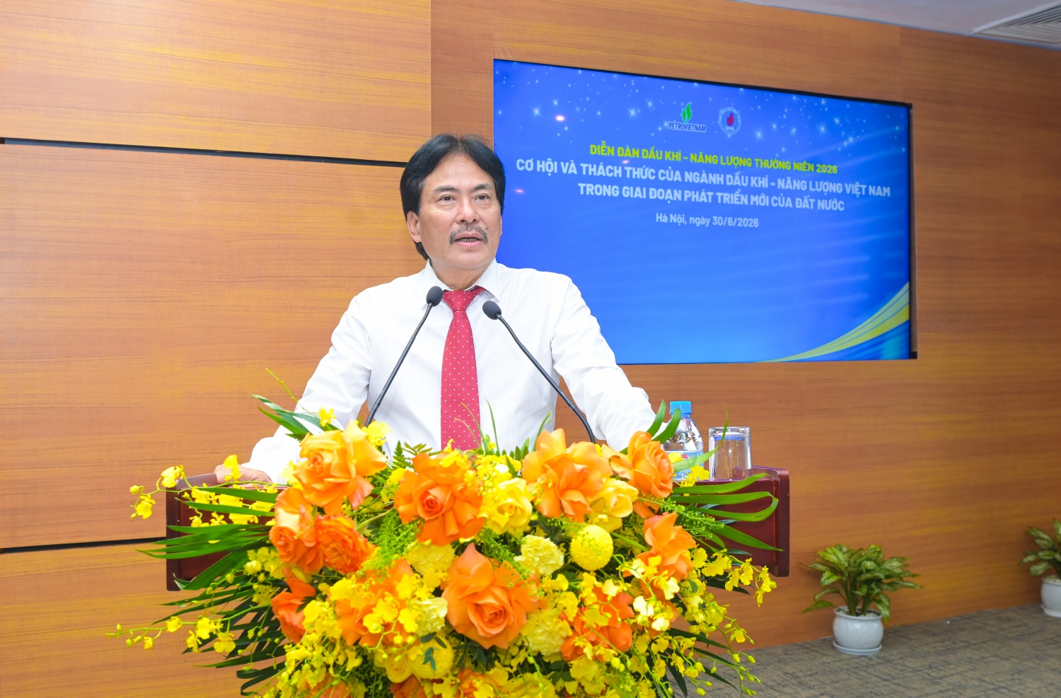 Diễn đàn Dầu khí - Năng lượng 2026: Định vị tầm vóc mới cho Petrovietnam Diễn đàn Dầu khí - Năng lượng 2026: Định vị tầm vóc mới cho Petrovietnam