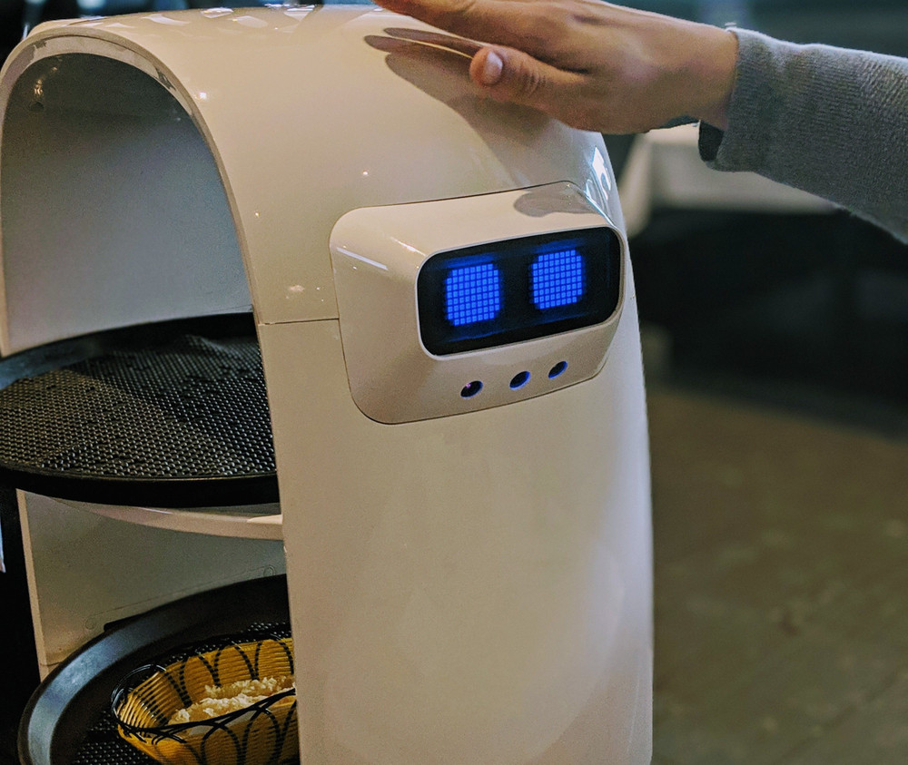 Robot phục vụ đang ngày càng phổ biến tại Hàn Quốc. Ảnh: Pexels pexels-frankrojas-27915621.jpg