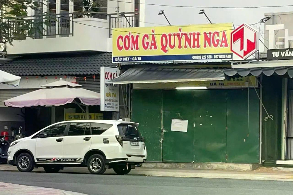 com-ga-quy-nga-2001.jpg