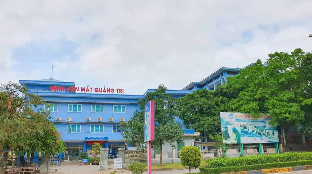 Bệnh viện Mắt Nam Quảng Trị từng bước khẳng định vị thế là cơ sở chuyên khoa mắt hiện đại của địa phương. anh-1-9.jpg