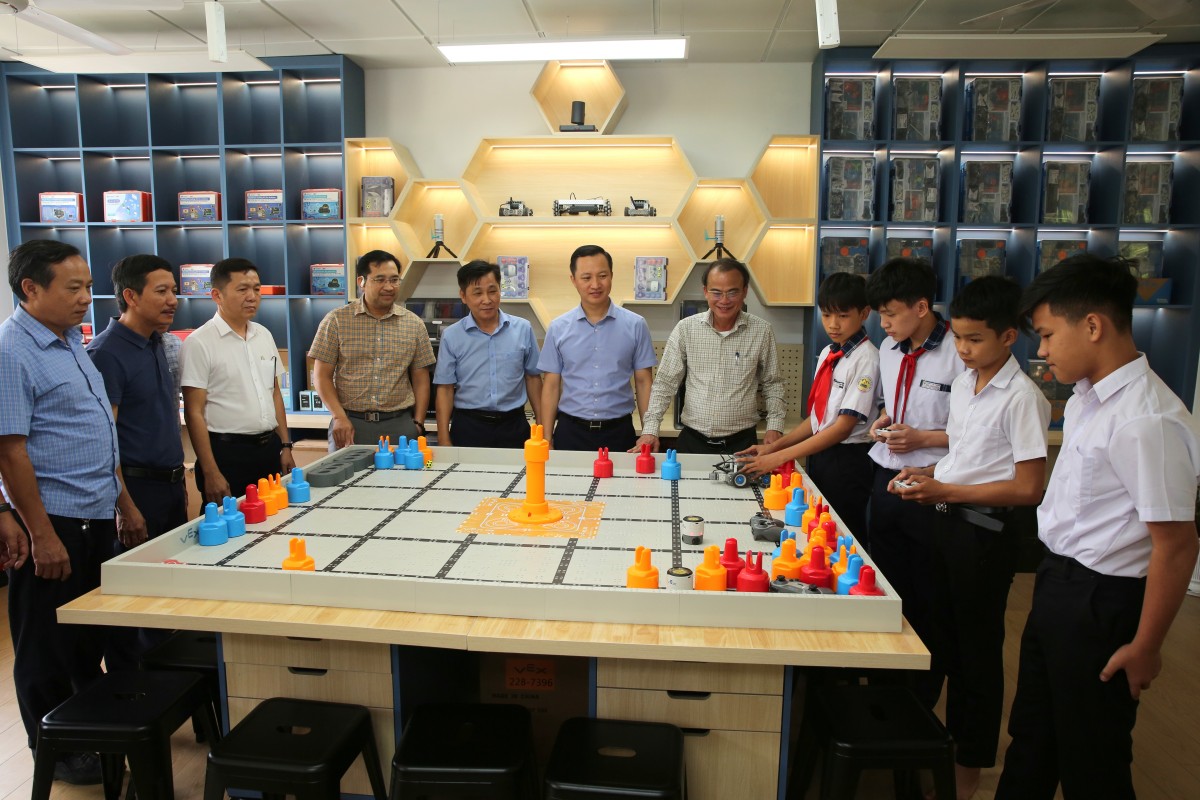 BSR thực hiện chuỗi hoạt động an sinh xã hội và tài trợ giáo dục tại Quảng Ngãi BSR thực hiện chuỗi hoạt động an sinh xã hội và tài trợ giáo dục tại Quảng Ngãi