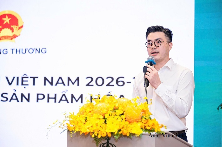 Ông Nguyễn Duy Kiên, đại diện Bộ Công Thương thông tin về tình hình xuất khẩu và những yêu cầu mới đặt ra đối với doanh nghiệp trong thương mại quốc tế.