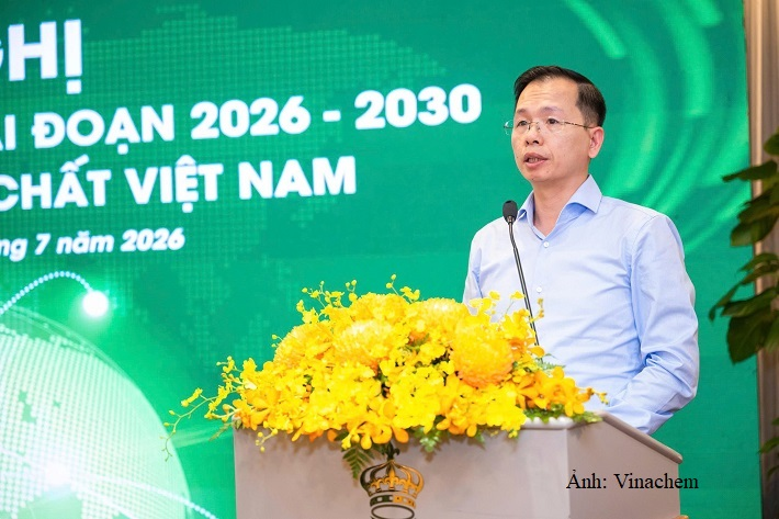 Ông Trần Chí Thành, Phó Vụ trưởng Vụ Ngoại giao Kinh tế, Bộ Ngoại giao.