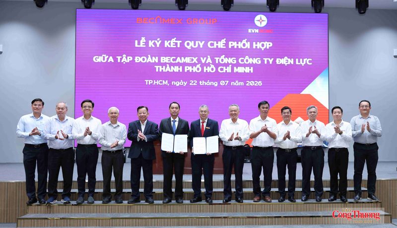 Tổng công ty Điện lực TP. Hồ Chí Minh (EVNHCMC) và Tập đoàn Đầu tư và Phát triển Công nghiệp - CTCP (Becamex Group) ký kết Quy chế phối hợp trong công tác quy hoạch, đầu tư phát triển lưới điện.