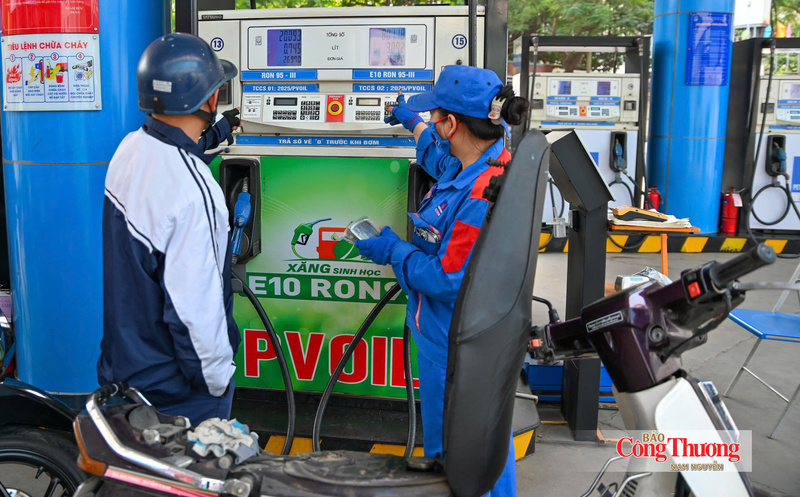 Bộ Công Thương tăng cường công tác kiểm tra hoạt động kinh doanh bán lẻ xăng dầu trên địa bàn nhằm bảo đảm nguồn cung phục vụ sản xuất, kinh doanh và nhu cầu tiêu dùng của người dân.
