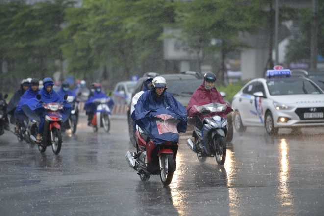 Thời tiết hôm nay (28-7): Nhiều khu vực trên cả nước có mưa lớn