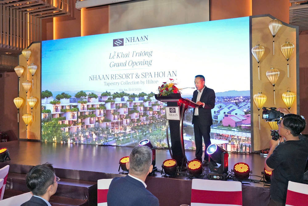 Đại diện Tập đoàn Đạt Phương – Ông Lương Minh Tuấn Chủ tịch HĐQT chia sẻ định hướng phát triển lĩnh vực hospitality tại Đà Nẵng. 06.jpg