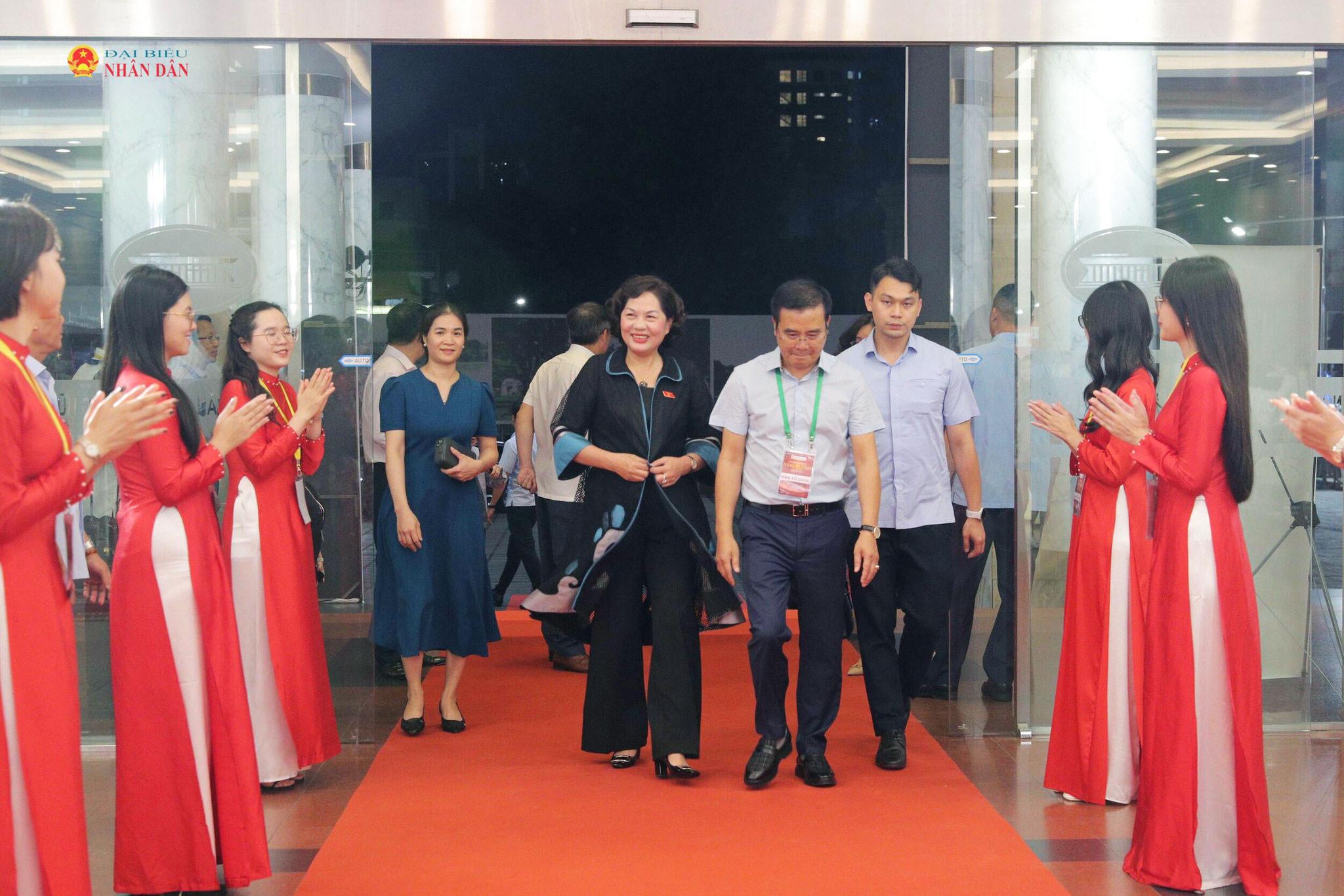 Phó Chủ tịch Quốc hội Nguyễn Thị Hồng đến dự chương trình. Ảnh: Hồ Long