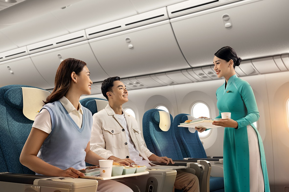 Vietnam Airlines được hành khách bình chọn vào Top 2 hãng hàng không được yêu thích nhất khu vực Trung Á và Đông Nam Á. 1.jpg