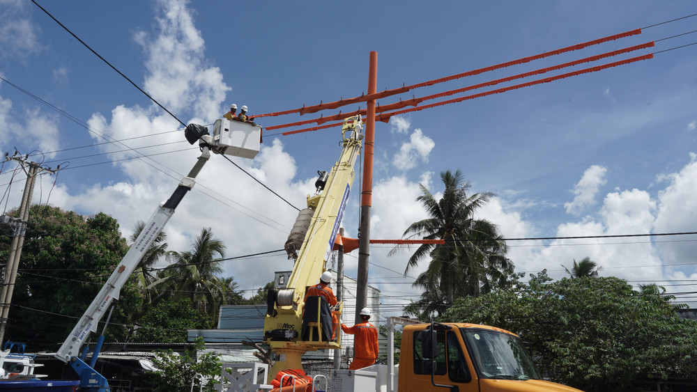 EVNSPC đã có chỉ đạo đến tất cả các Công ty Điện lực triển khai những phương án cung cấp điện đảm bảo an toàn. dsc09929.jpg