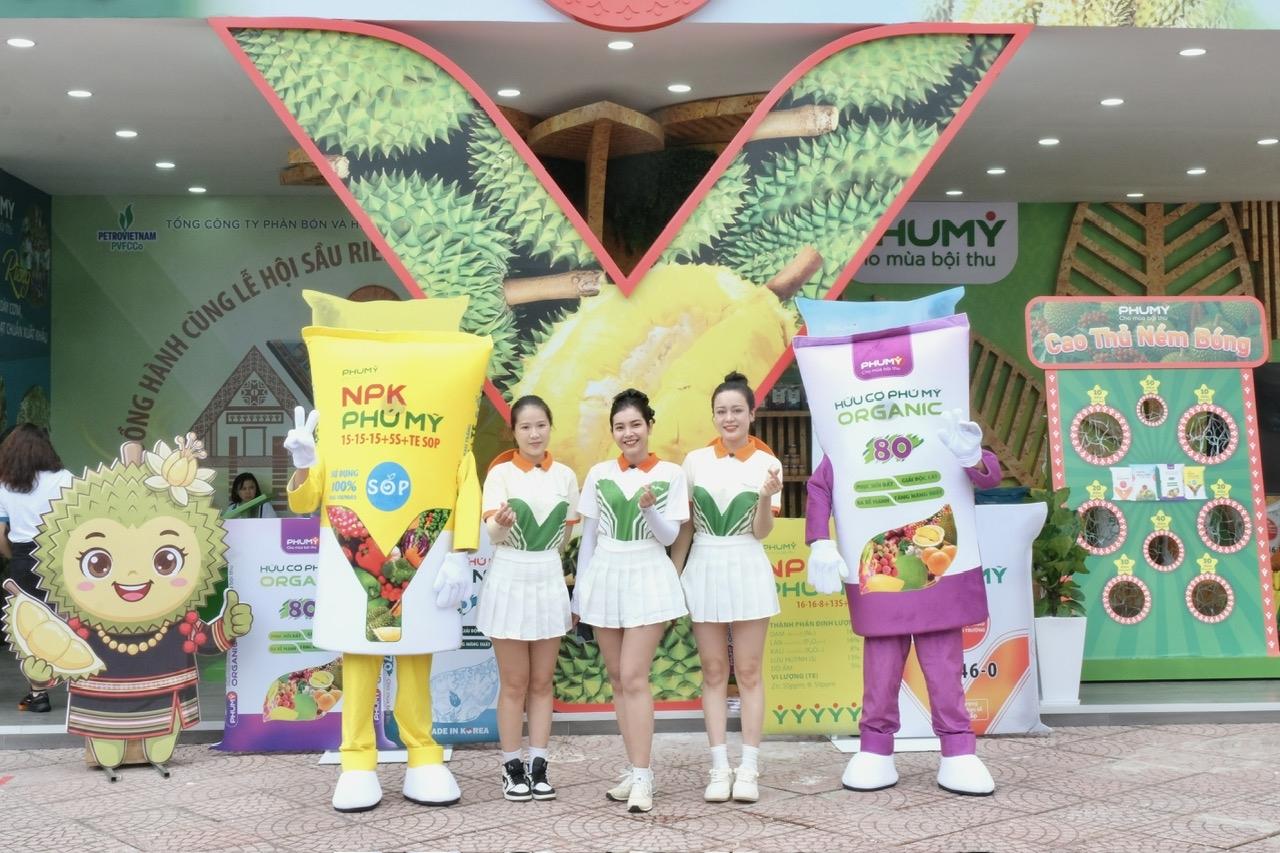 Lễ hội sầu riêng Đắk Lắk năm 2026: Thành công rực rỡ, khẳng định vị thế nông sản Việt Lễ hội sầu riêng Đắk Lắk năm 2026: Thành công rực rỡ, khẳng định vị thế nông sản Việt