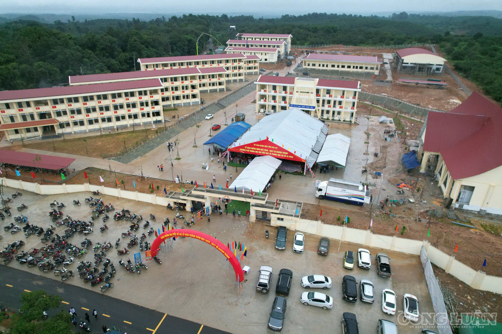 Trường Phổ thông nội trú Tiểu học và THCS Ia Púch được chọn làm điểm cầu kết nối trực tiếp với điểm cầu Trung ương clo_br_1788516504612-7020462797444541469-7020462797444541469-0ca6a1c12b10f0fd0fdefa3e43017d32.jpg