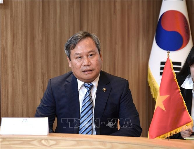 Chủ tịch UBND thành phố Hà Nội Vũ Đại Thắng làm việc với Thị Trưởng Seoul Oh Se-hoon. Ảnh: TTXVN Chủ tịch UBND thành phố Hà Nội Vũ Đại Thắng làm việc với Thị Trưởng Seoul Oh Se-hoon. Ảnh: TTXVN