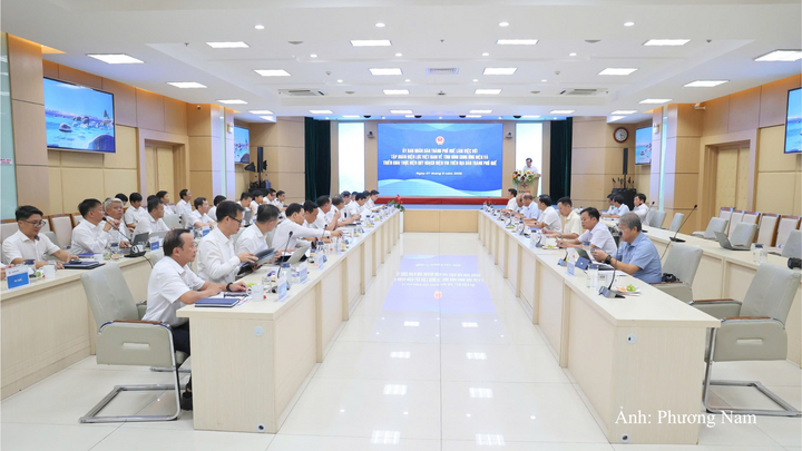 UBND TP. Huế làm việc với EVN về tình hình cung ứng điện và triển khai thực hiện Quy hoạch điện VIII trên địa bàn TP. Huế