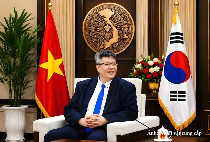 Tiến sĩ Trần Hải Linh chia sẻ với phóng viên Báo Công Thương về những kết quả nổi bật từ chuyến thăm chính thức Hàn Quốc của Chủ tịch Quốc hội Trần Thanh Mẫn dưới góc nhìn của một chuyên gia, doanh nhân, doanh nghiệp.