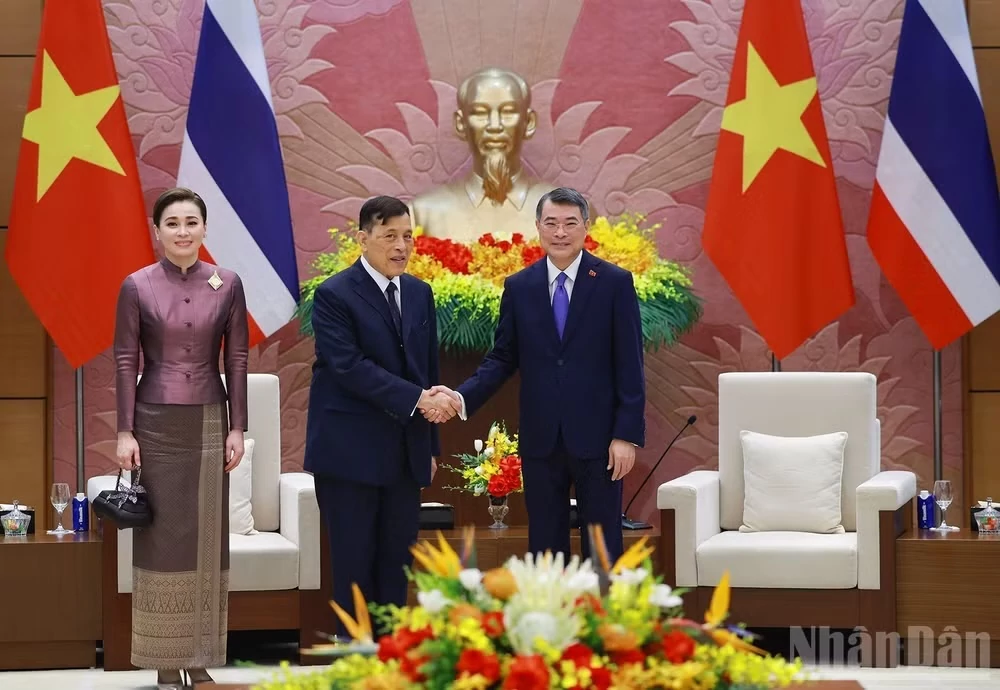 Thủ tướng Chính phủ Lê Minh Hưng hội kiến Nhà vua Thái Lan Thủ tướng Chính phủ Lê Minh Hưng hội kiến Nhà vua Thái Lan