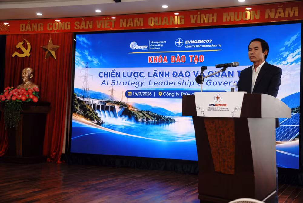 Ông Nguyễn Thanh Hùng - Giám đốc Công ty TĐQT phát biểu tại khóa đào tạo word-ah5ynr-7499.png
