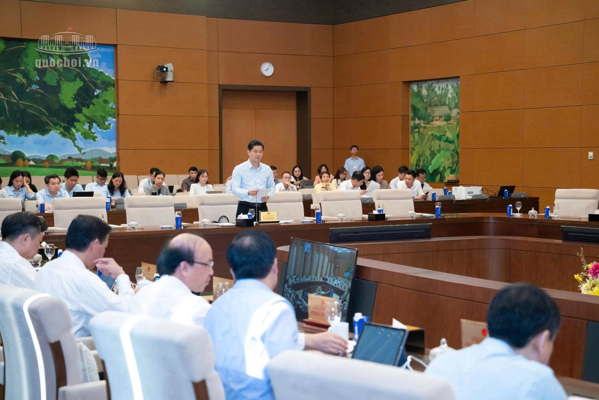 Luật hoá cấm kinh doanh thuốc lá điện tử, thuốc lá nung nóng: Cấm cả sản phẩm, linh kiện