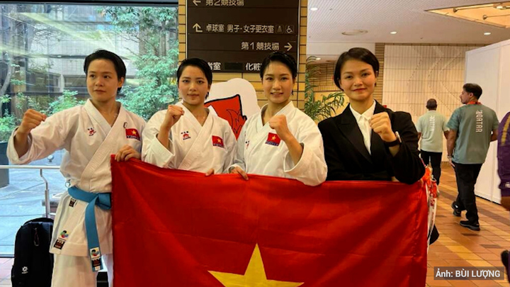 Tấm huy chương vàng đầu tiên này sẽ giúp cổ vũ tinh thần cho đoàn thể thao Việt Nam.