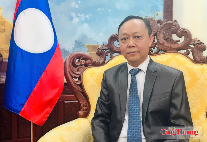 Ông Sổm Sai Nông Nath - Tham tán Kinh tế - thương mại Lào tại Việt Nam.