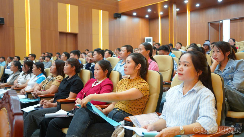 Các đại biểu tham dự hội thảo tại Mường Khương. Ảnh: Thu Hương clo_br_toan-canh-ht-muong-khuong.jpg