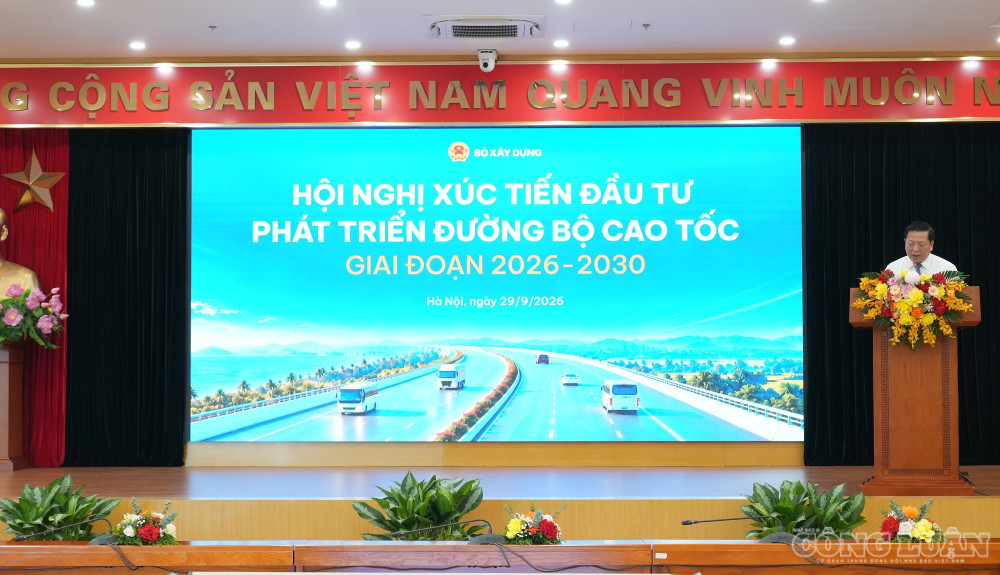Bộ trưởng Bộ Xây dựng Trần Hồng Minh phát biểu. clo_br_dcg05495.jpg