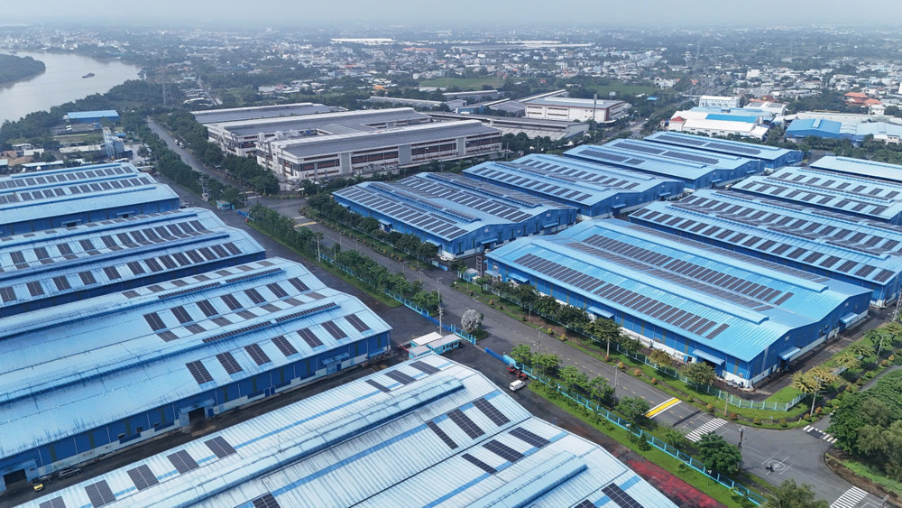 EVNSPC chủ động “đi trước một bước” trong đảm bảo cung ứng điện phục vụ các khu công nghiệp trên địa bàn 8 tỉnh, thành phố phía Nam. 7.jpg