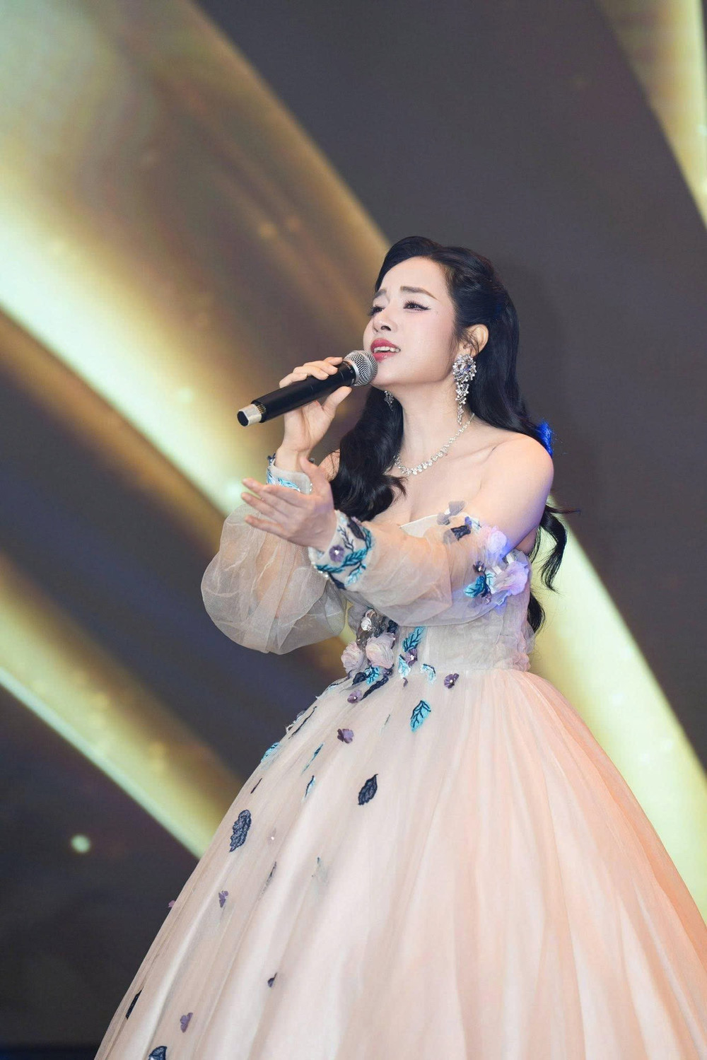 Nghệ sĩ opera Bùi Thị Trang. Ảnh: NSX 1791411978374-8682873211120260483-g6167344074670494058-43783c950364049baefb951a7082bffc.jpg