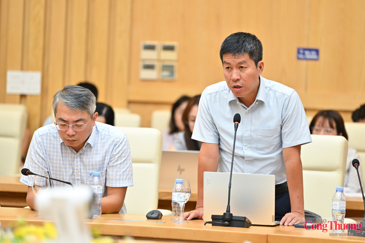 Chùm ảnh: Bộ Công Thương tổ chức hội thảo lấy ý kiến về Chiến lược xuất nhập khẩu hàng hóa đến năm 2030 - 10