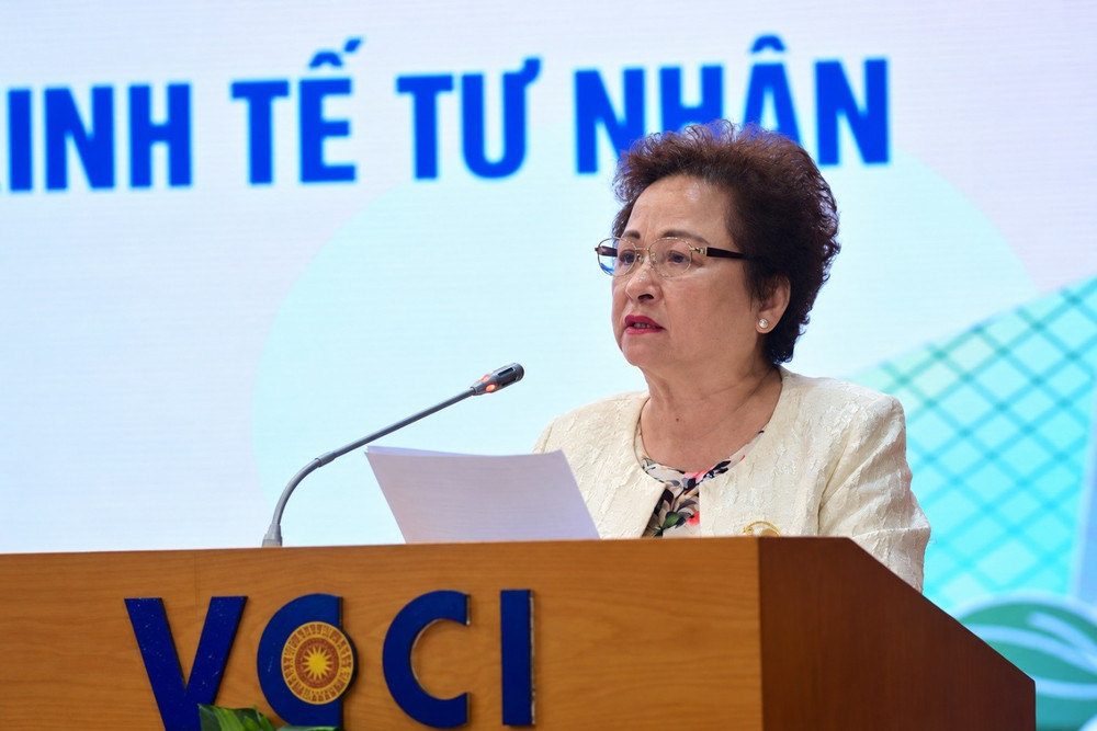 Anh hùng Lao động Nguyễn Thị Nga tham dự và phát biểu tại Hội nghị “Doanh nghiệp, doanh nhân tư nhân Việt Nam với đổi mới mô hình phát triển đất nước và chính sách đảng viên làm kinh tế tư nhân” do Ban Chính sách, chiến lược Trung ương chủ trì, phối hợp với Đảng uỷ Liên đoàn Thương mại và Công nghiệp Việt Nam (VCCI) tổ chức tháng 5/2026