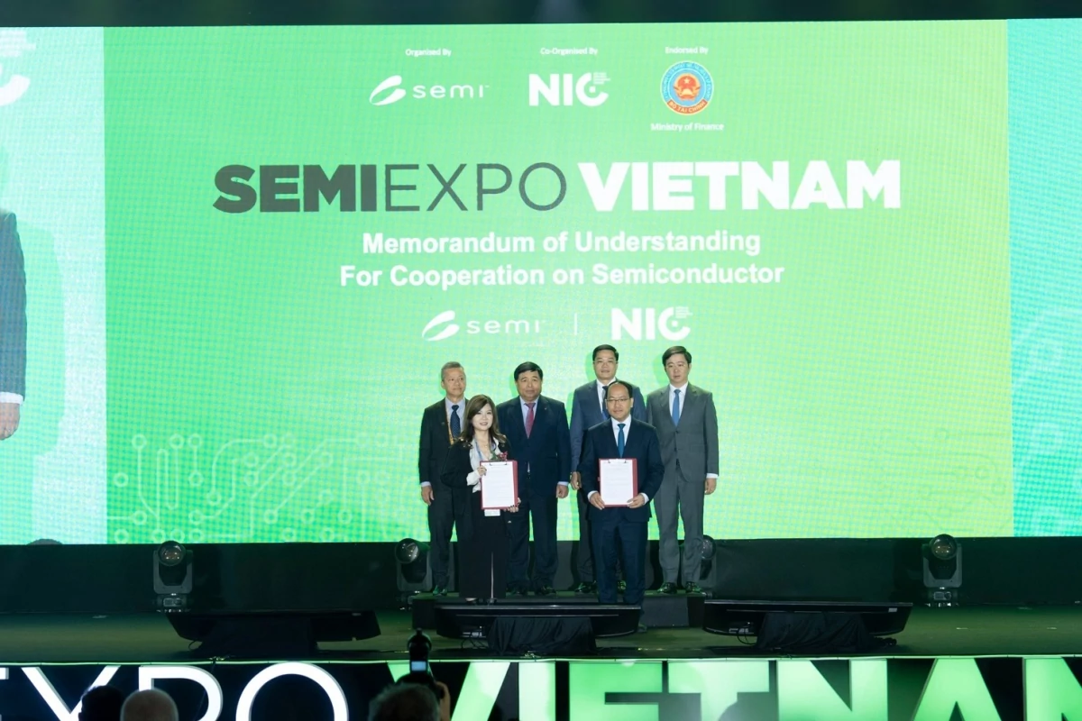 Bán dẫn Việt Nam trước cột mốc 1.000 tỷ USD: Nâng tầm vị thế và hội nhập sâu vào chuỗi giá trị toàn cầu Bán dẫn Việt Nam trước cột mốc 1.000 tỷ USD: Nâng tầm vị thế và hội nhập sâu vào chuỗi giá trị toàn cầu