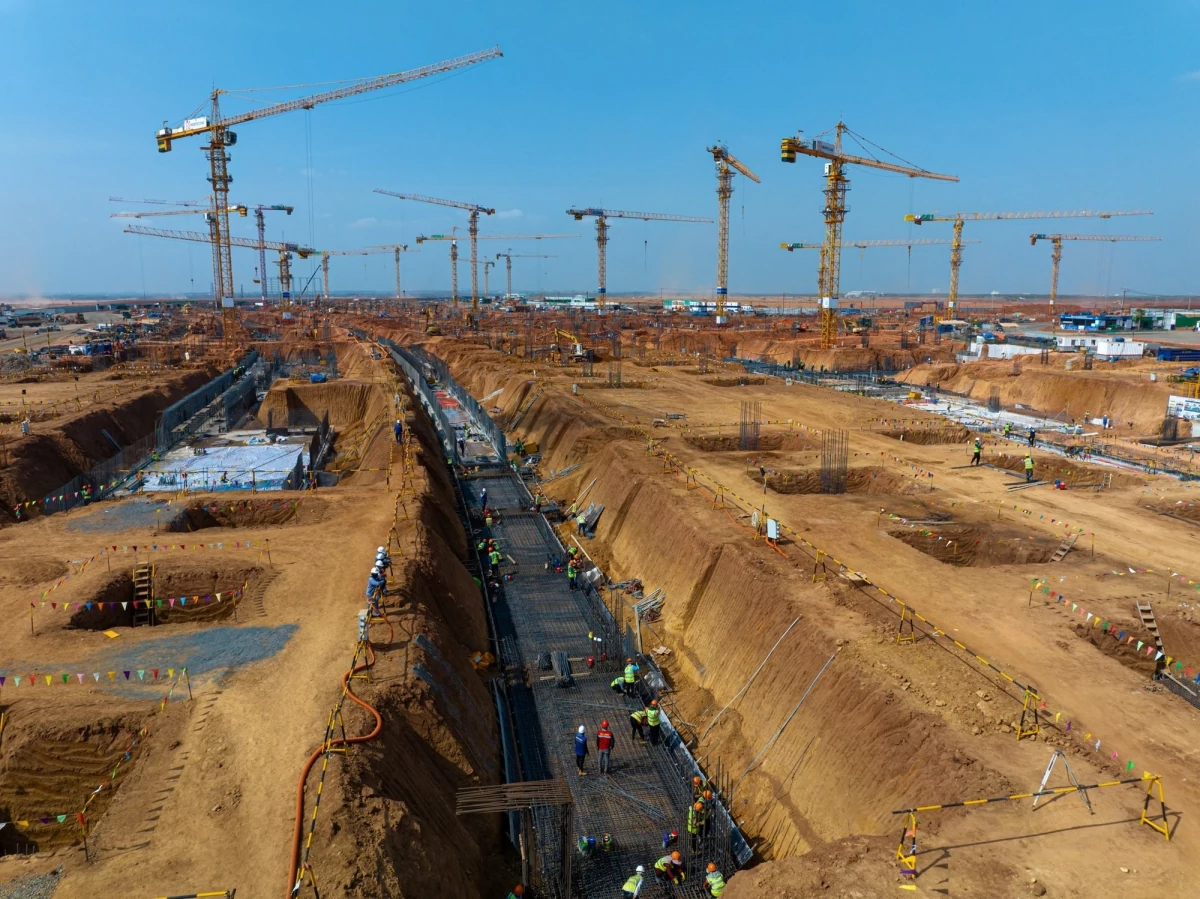 Đầu tư hạ tầng tăng tốc, doanh nghiệp xây dựng chịu áp lực về nhân lực và chi phí doanh nghiệp xây dựng