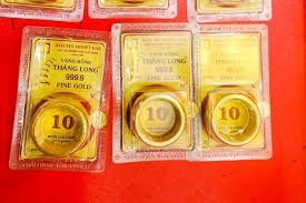 Giá vàng hôm nay 30/10/2025: Vàng miếng vọt thêm 3,8 triệu đồng/lượng